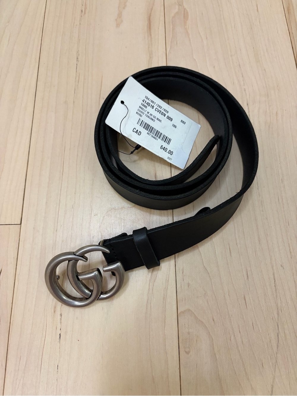 Gucci Black Leather Belt Silver GG Buckle Size 105 Designer